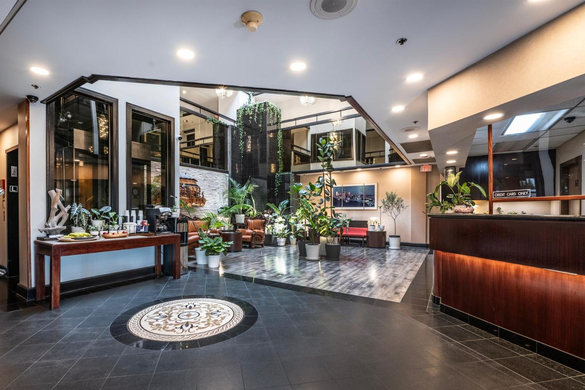 Hotel International Lynnwood Kültér fotó